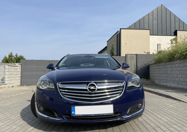 Opel Insignia cena 37000 przebieg: 140000, rok produkcji 2015 z Gdańsk małe 137